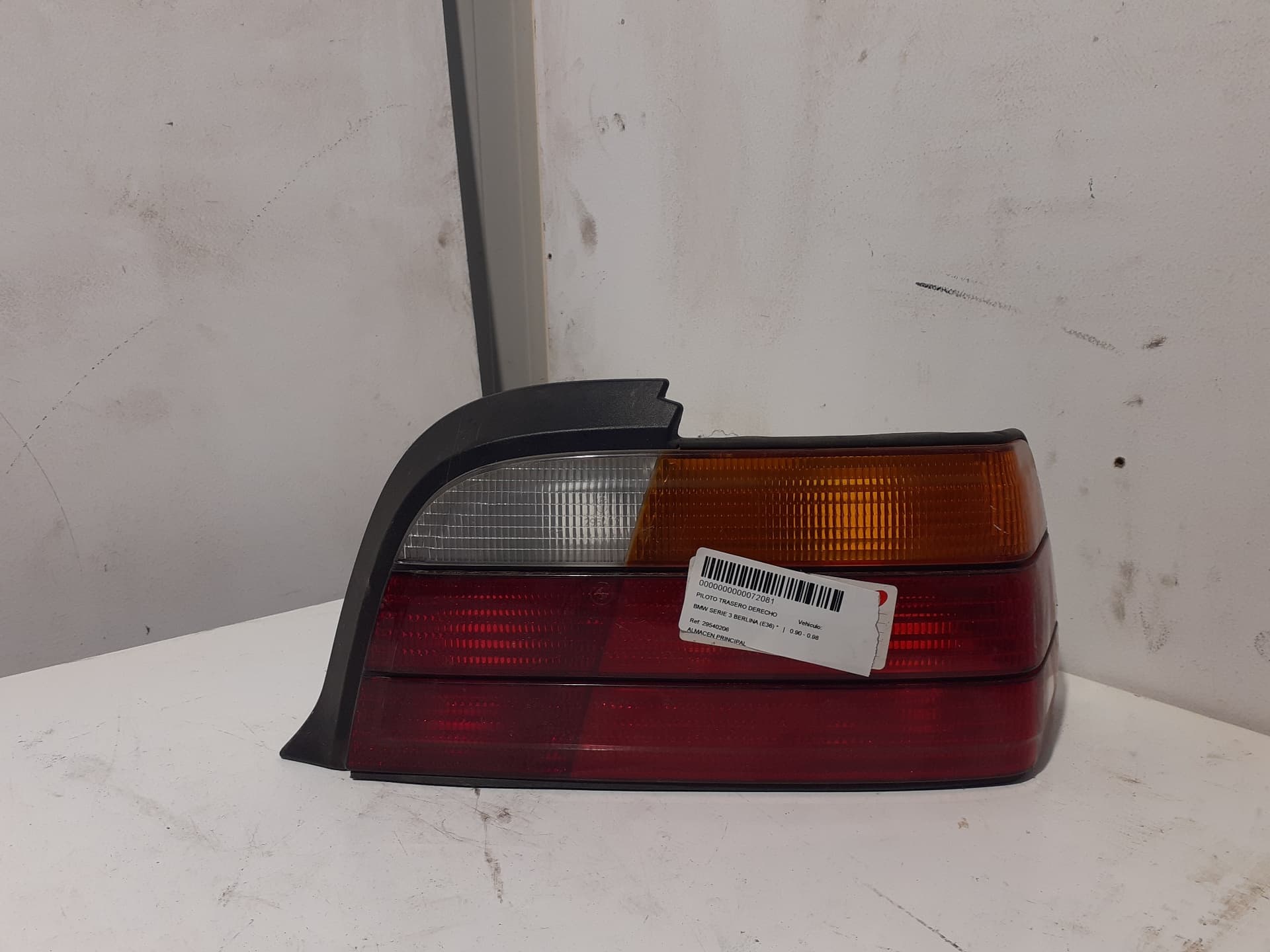 Piloto trasero derecho BMW SERIE 3 BERLINA (E30)
