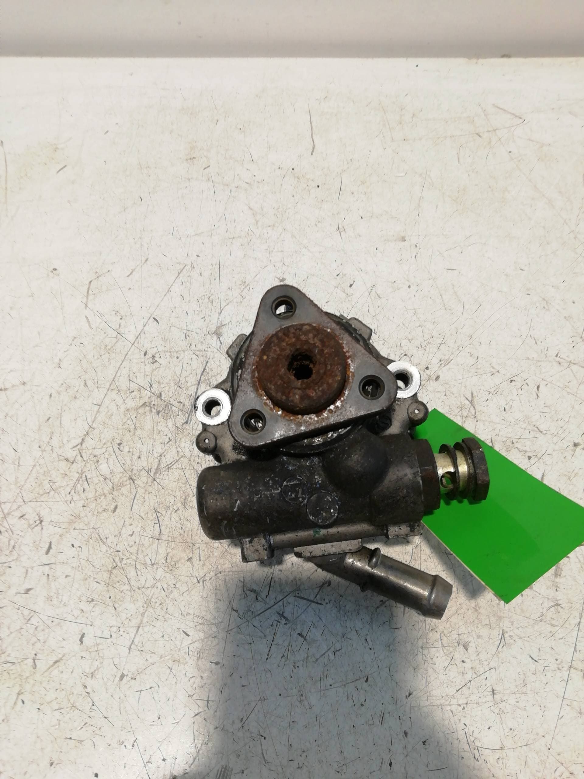 Bomba direccion BMW SERIE 3 BERLINA (E30) 2