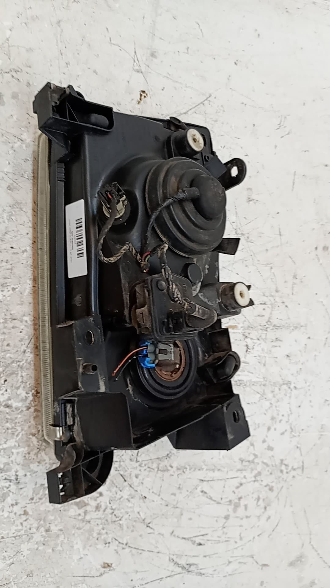 Faro izquierdo NISSAN TERRANO II (R20) 2