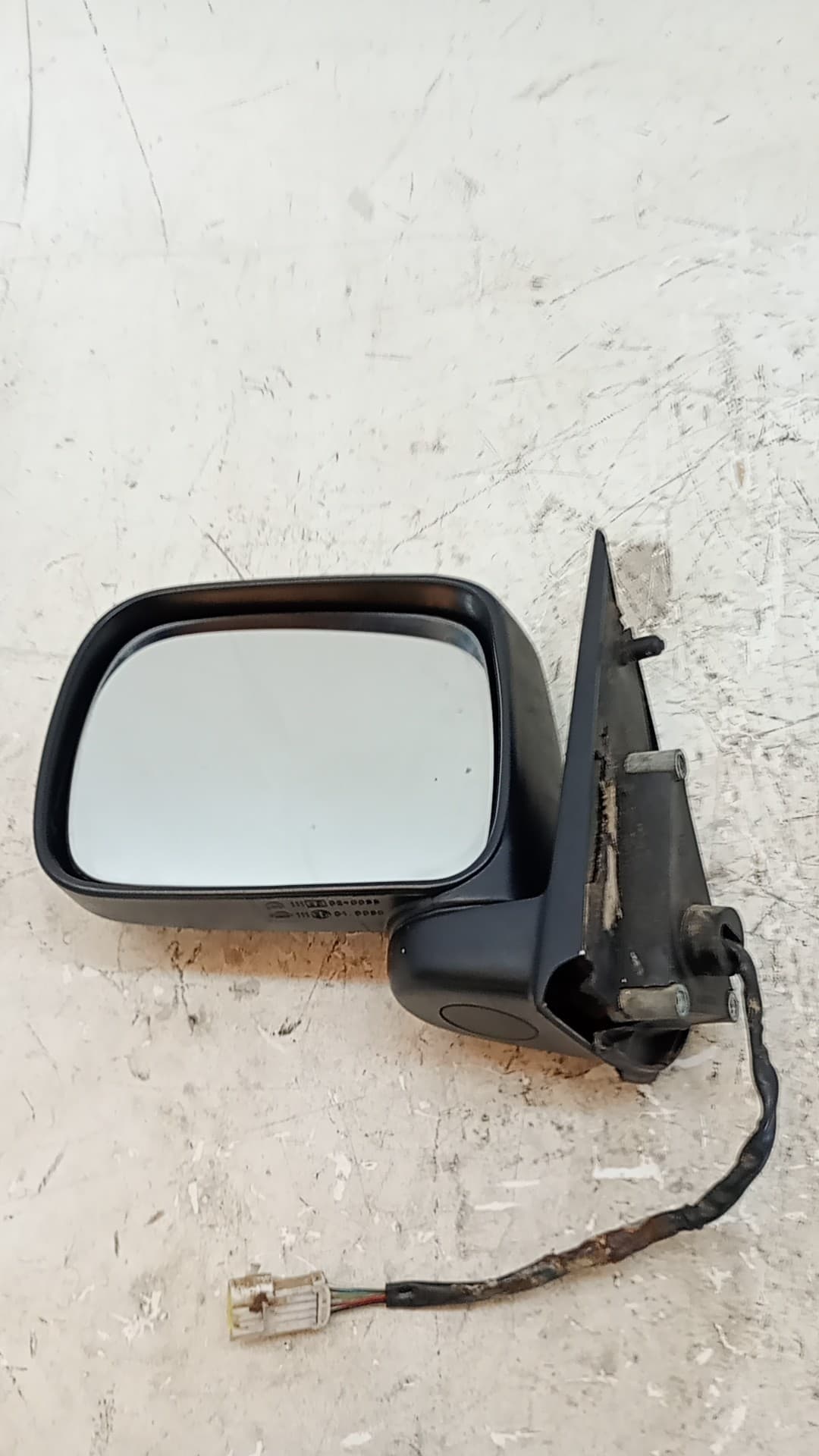 Retrovisor izquierdo NISSAN TERRANO II (R20)