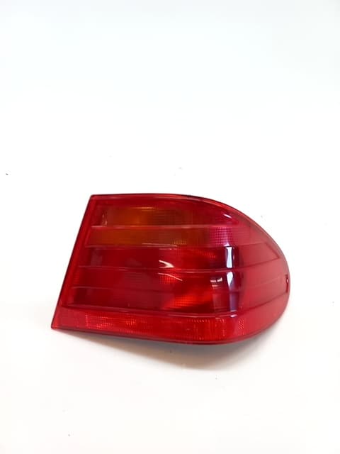 Piloto trasero derecho MERCEDES-BENZ CLASE E (W210) BERLINA