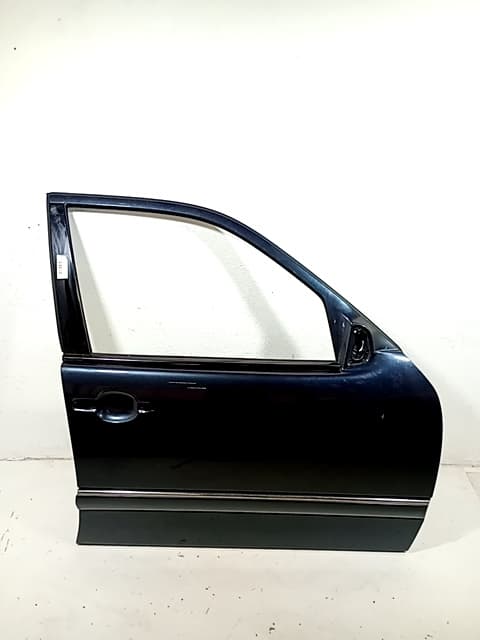 Puerta delantera derecha MERCEDES-BENZ CLASE E (W210) BERLINA