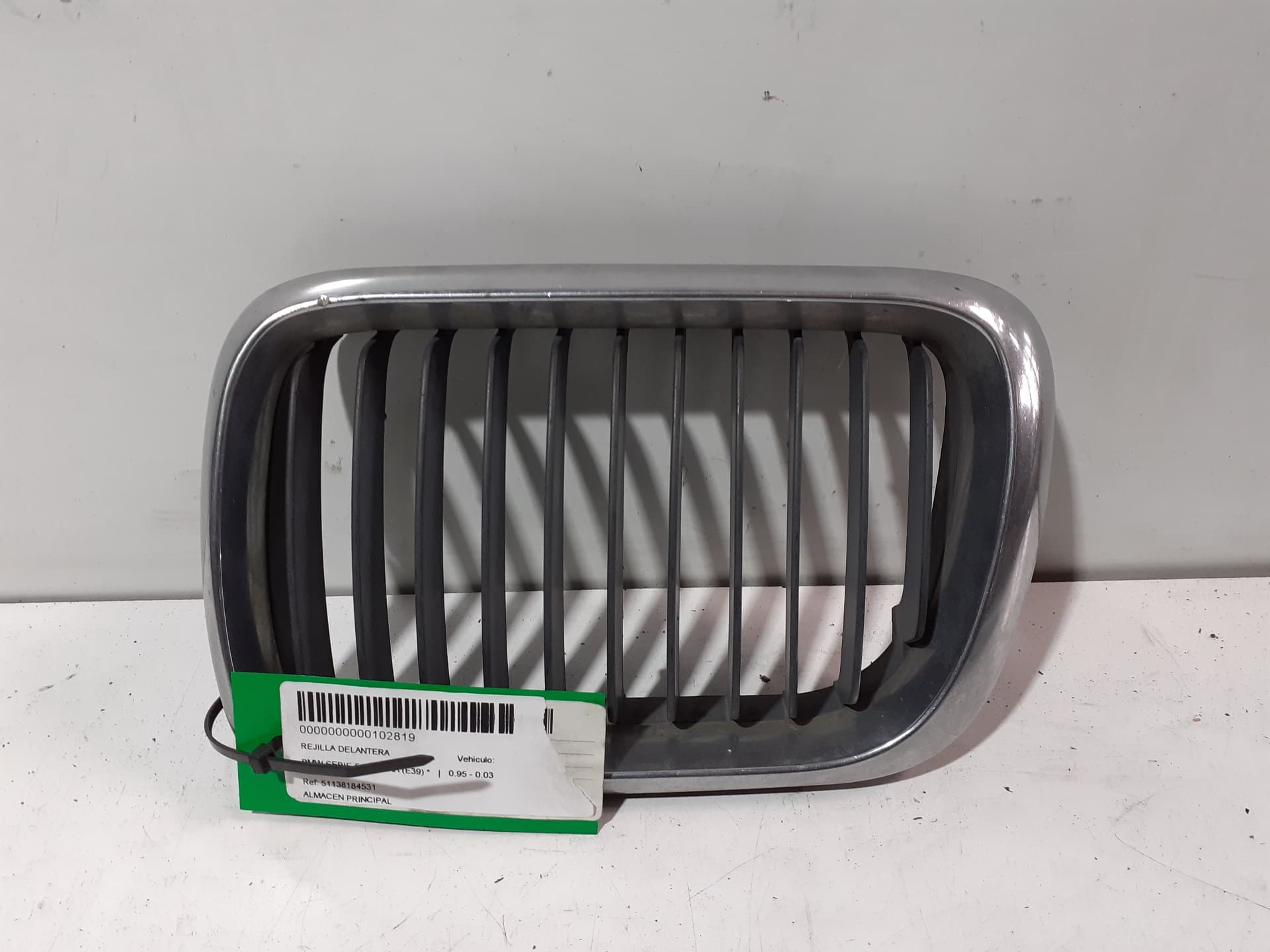 Rejilla delantera BMW SERIE 5 BERLINA (E34)