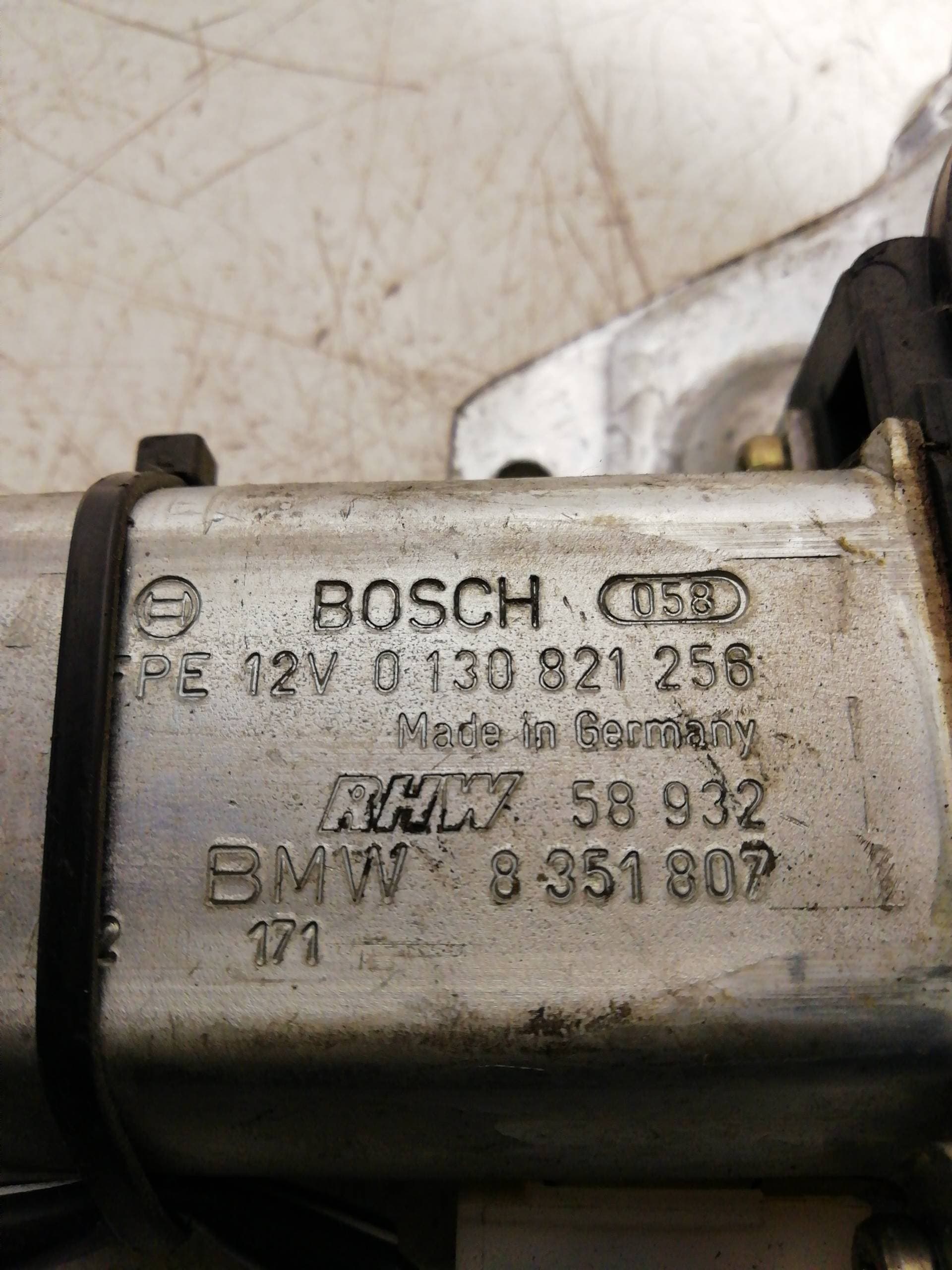 Elevalunas delantero derecho BMW SERIE 5 BERLINA (E34) 2