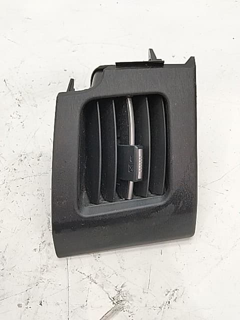 Recambio TOYOTA PRIUS (NHW30) ref. 5565247040C0