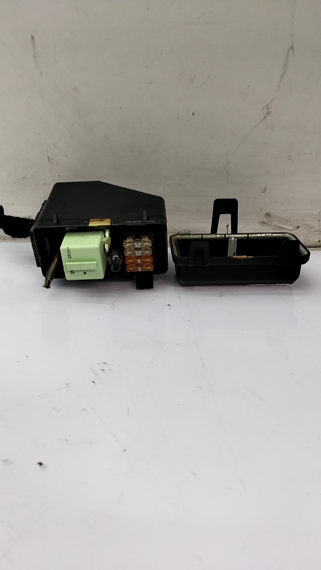 Caja reles / fusibles MINI (R56)