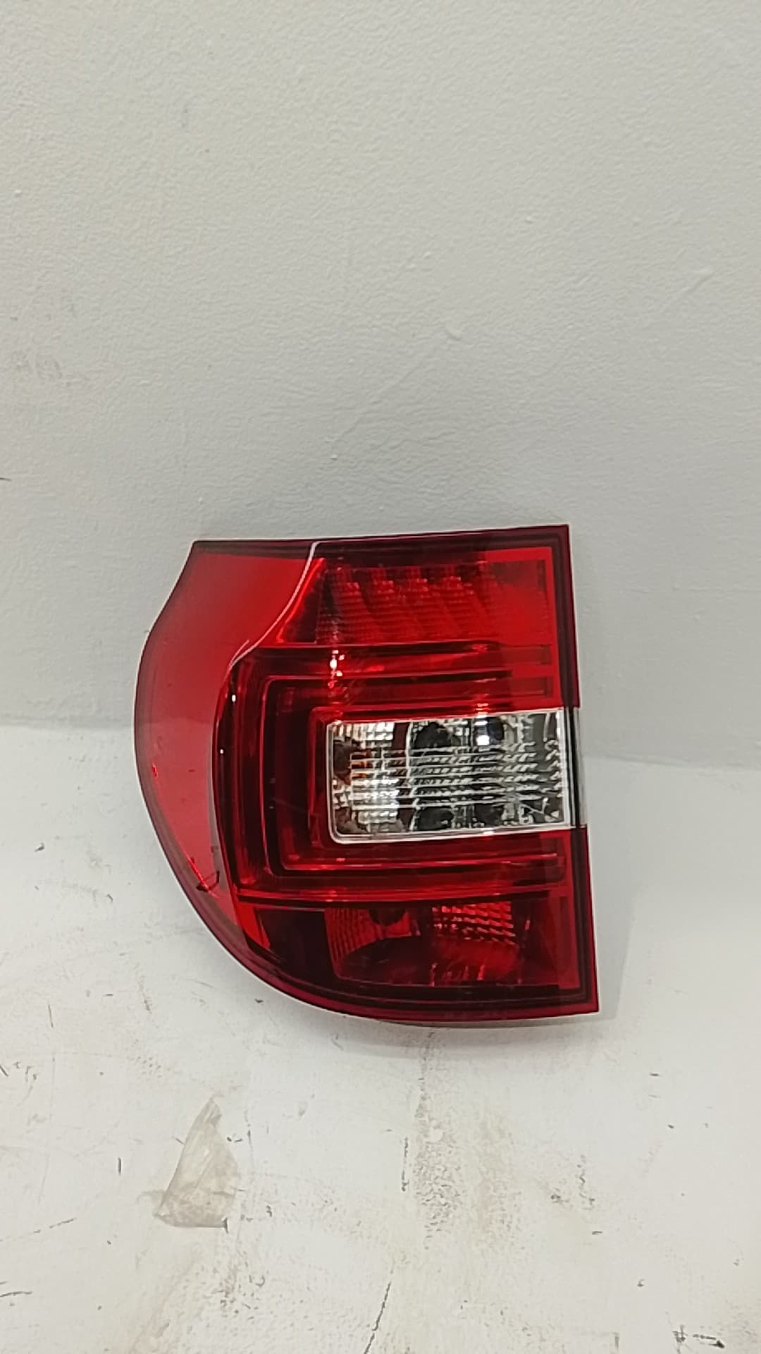 Piloto trasero izquierdo SKODA YETI