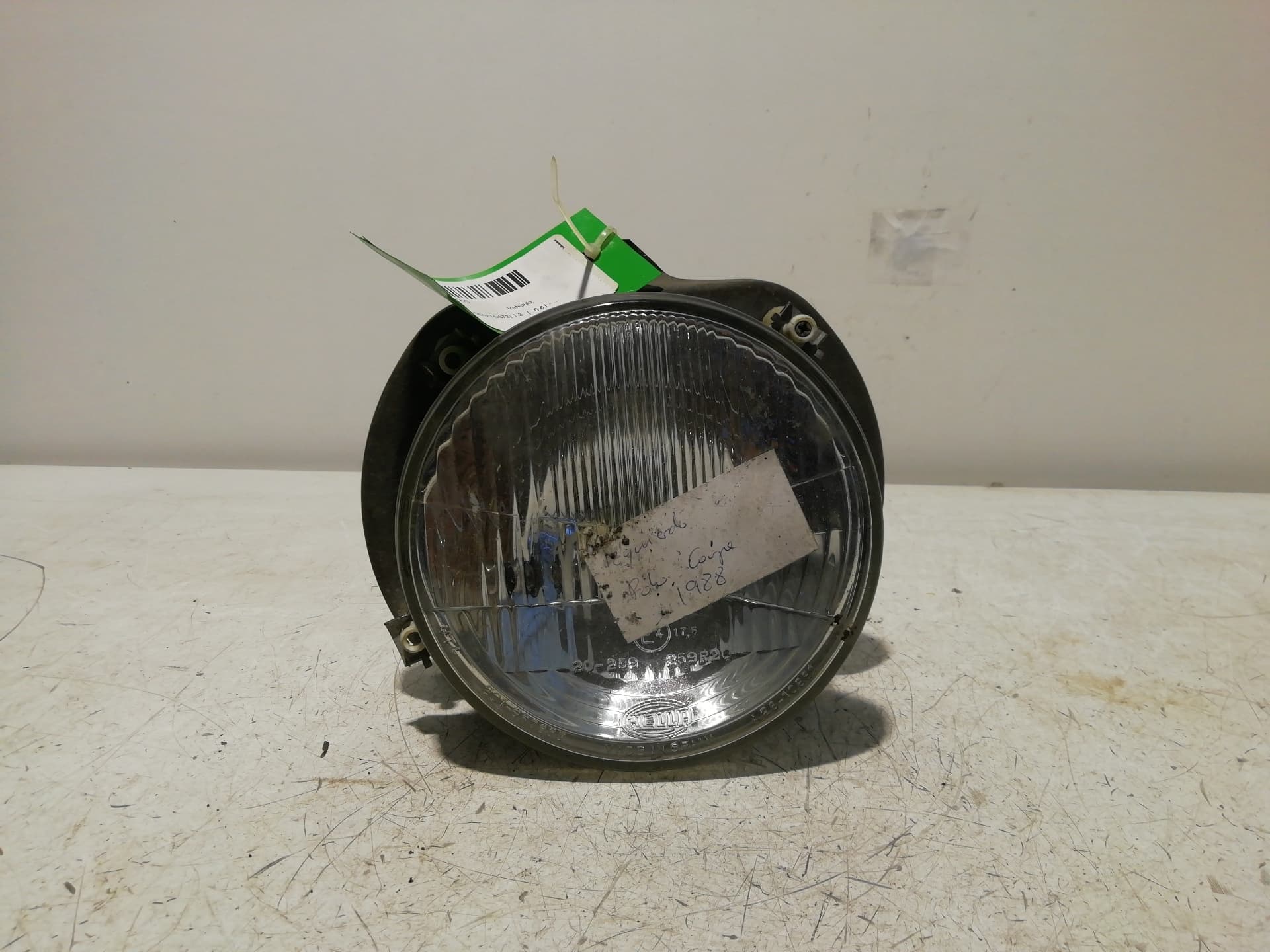 Faro derecho VOLKSWAGEN POLO CLASSIC (6V2)