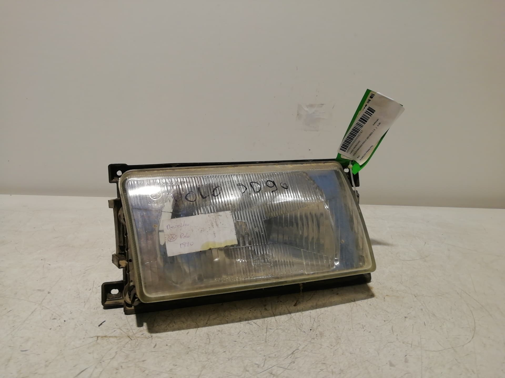 Faro derecho VOLKSWAGEN POLO CLASSIC (6V2)