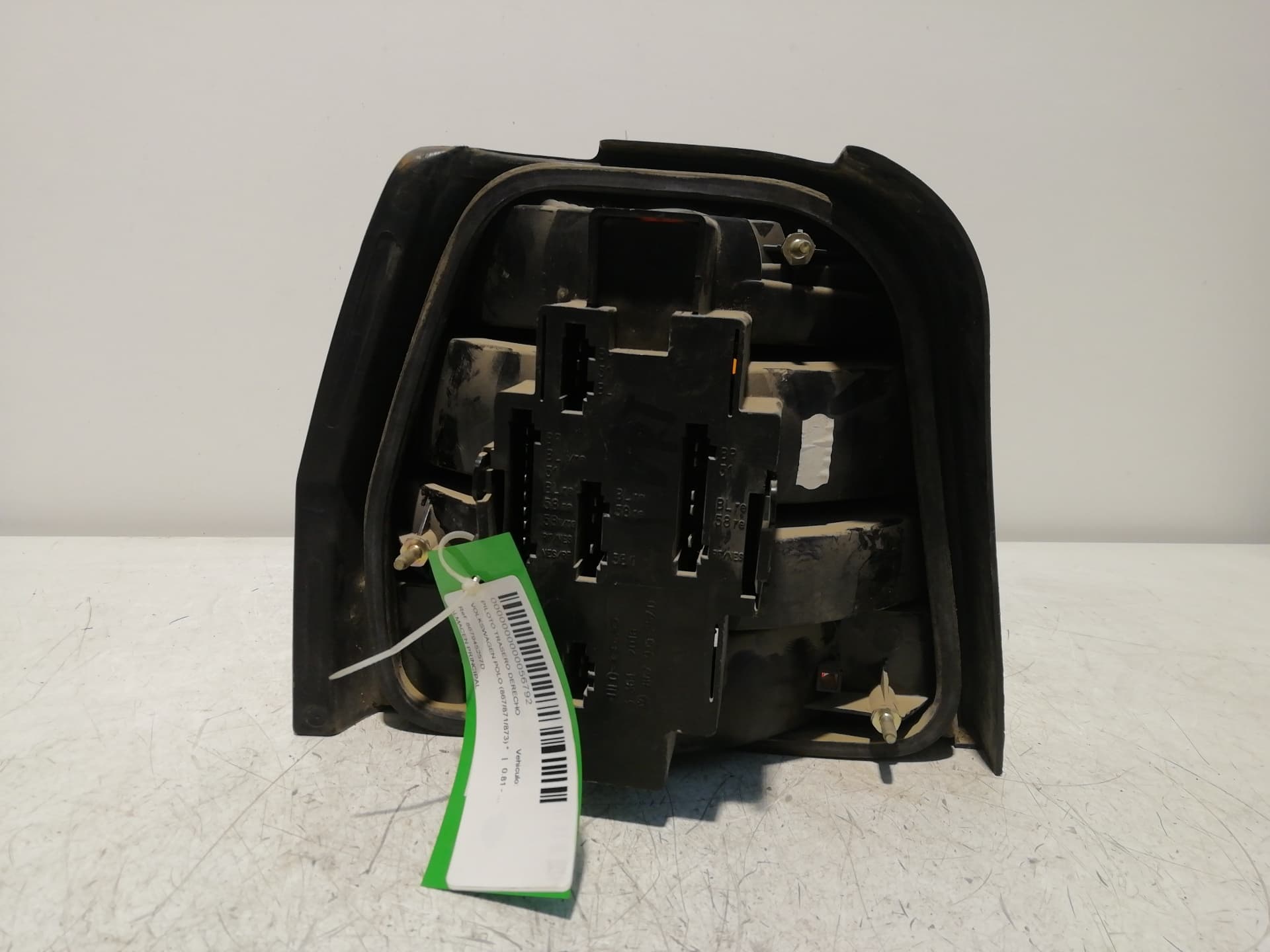Piloto trasero derecho VOLKSWAGEN POLO CLASSIC (6V2) 3