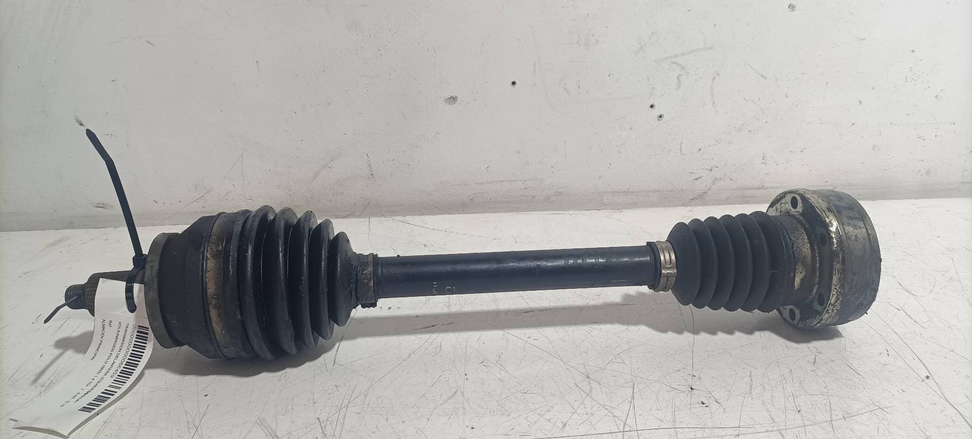 Transmision delantera izquierda VOLKSWAGEN POLO CLASSIC (6V2)