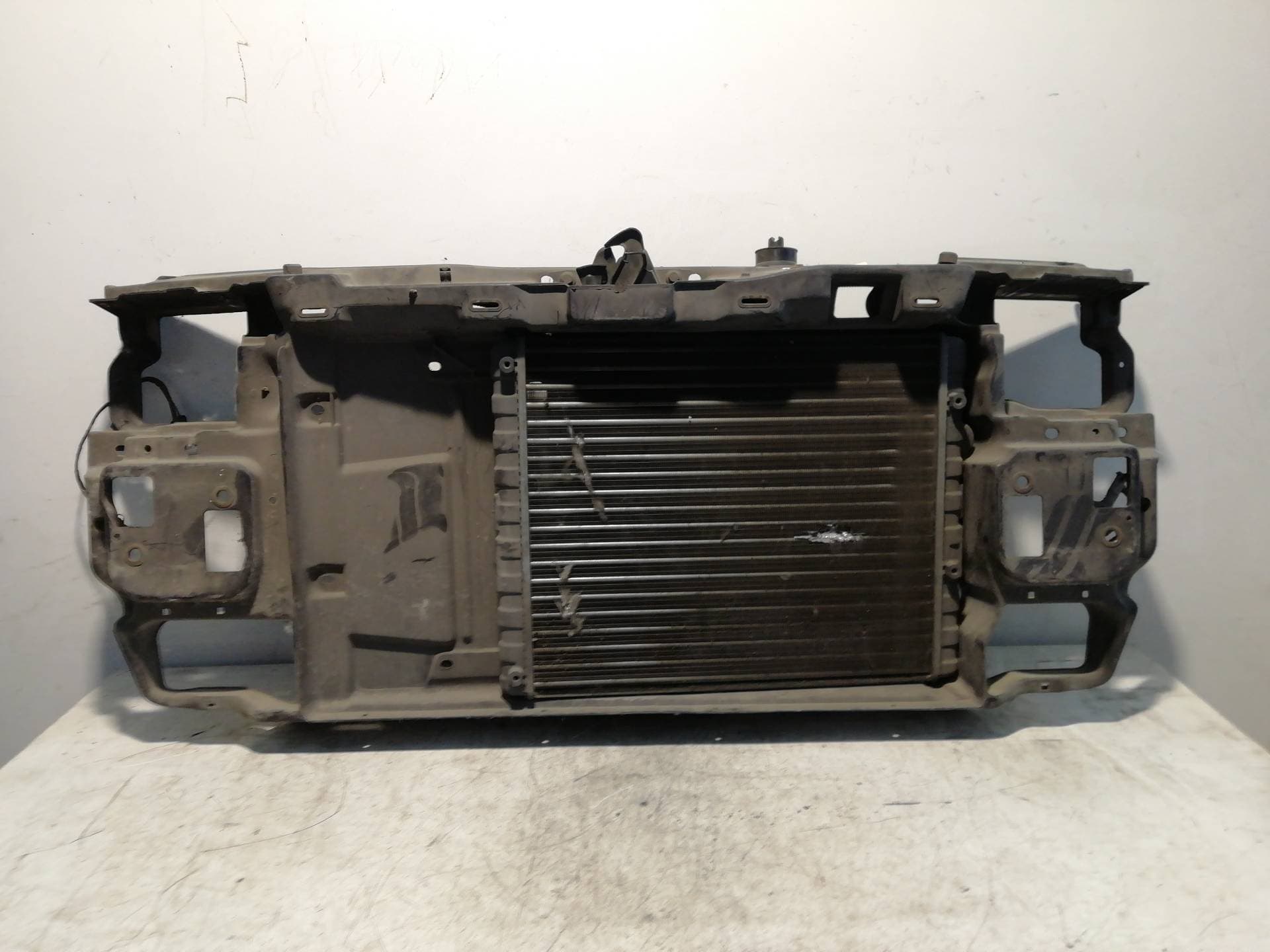 Panel frontal VOLKSWAGEN POLO CLASSIC (6V2)