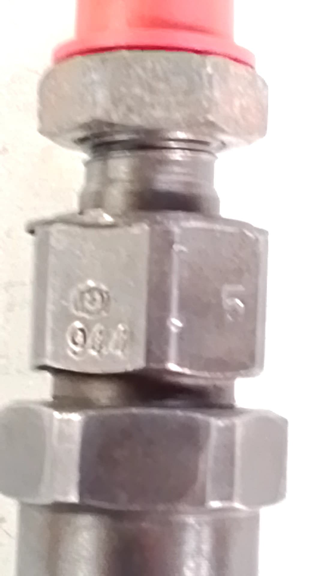 Inyector MITSUBISHI MONTERO (L040) 2