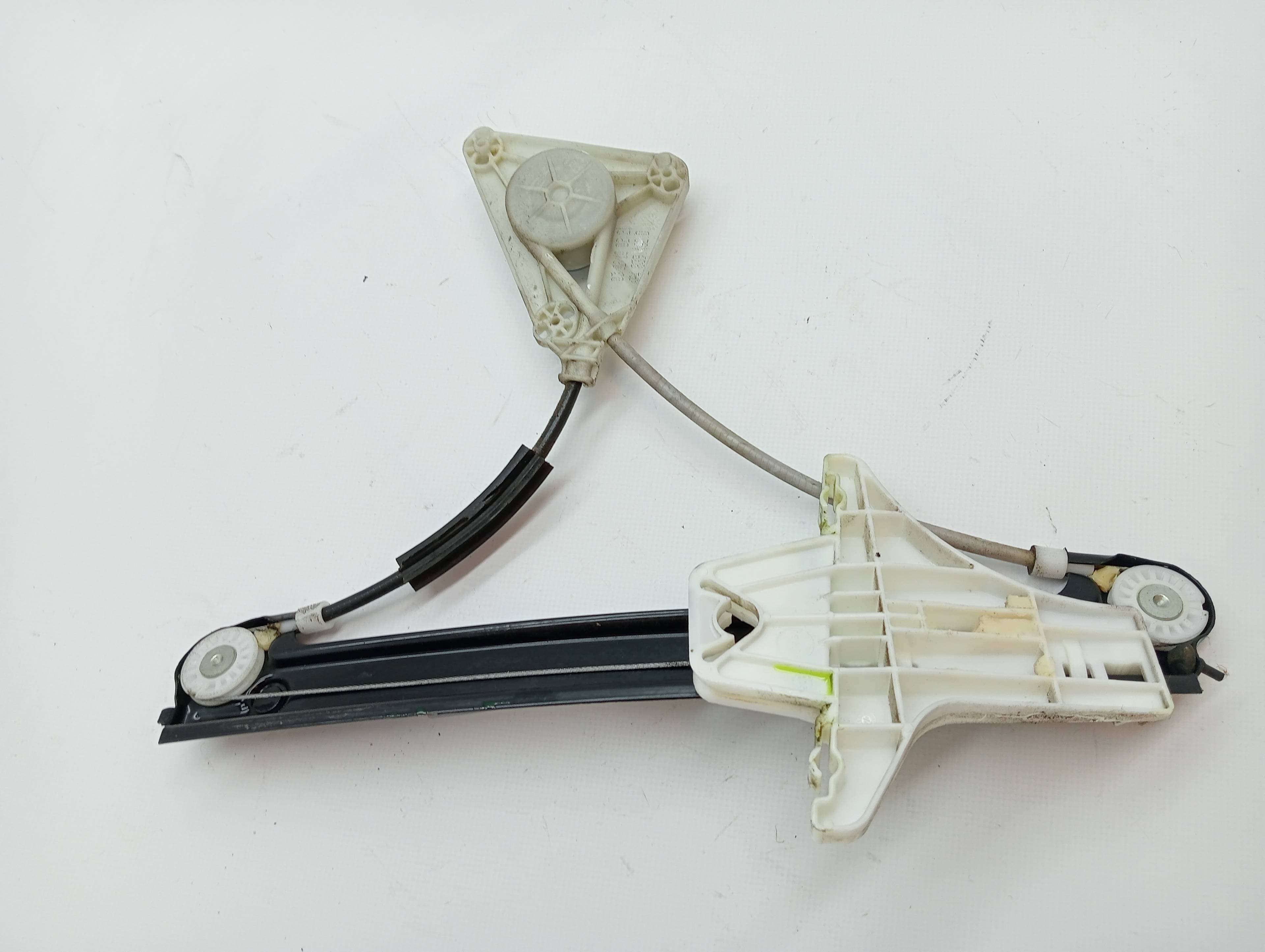 Elevalunas trasero derecho VOLKSWAGEN POLO (6R1) 2