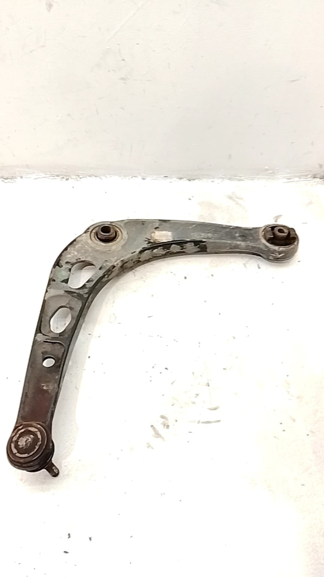 Brazo suspension inferior delantero derecho RENAULT ESPACE III (JE0_)