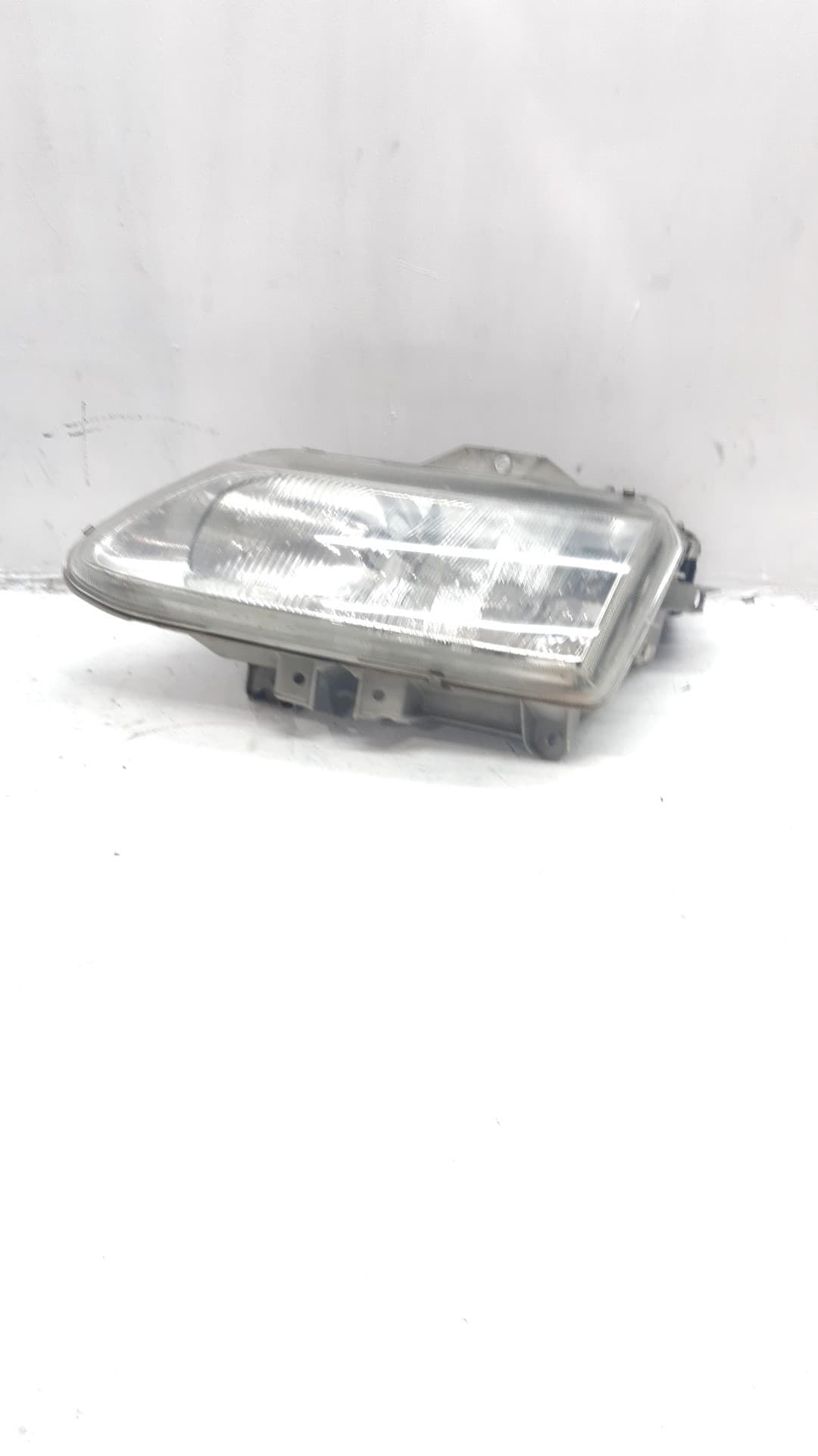 Faro izquierdo RENAULT ESPACE III (JE0_) 4