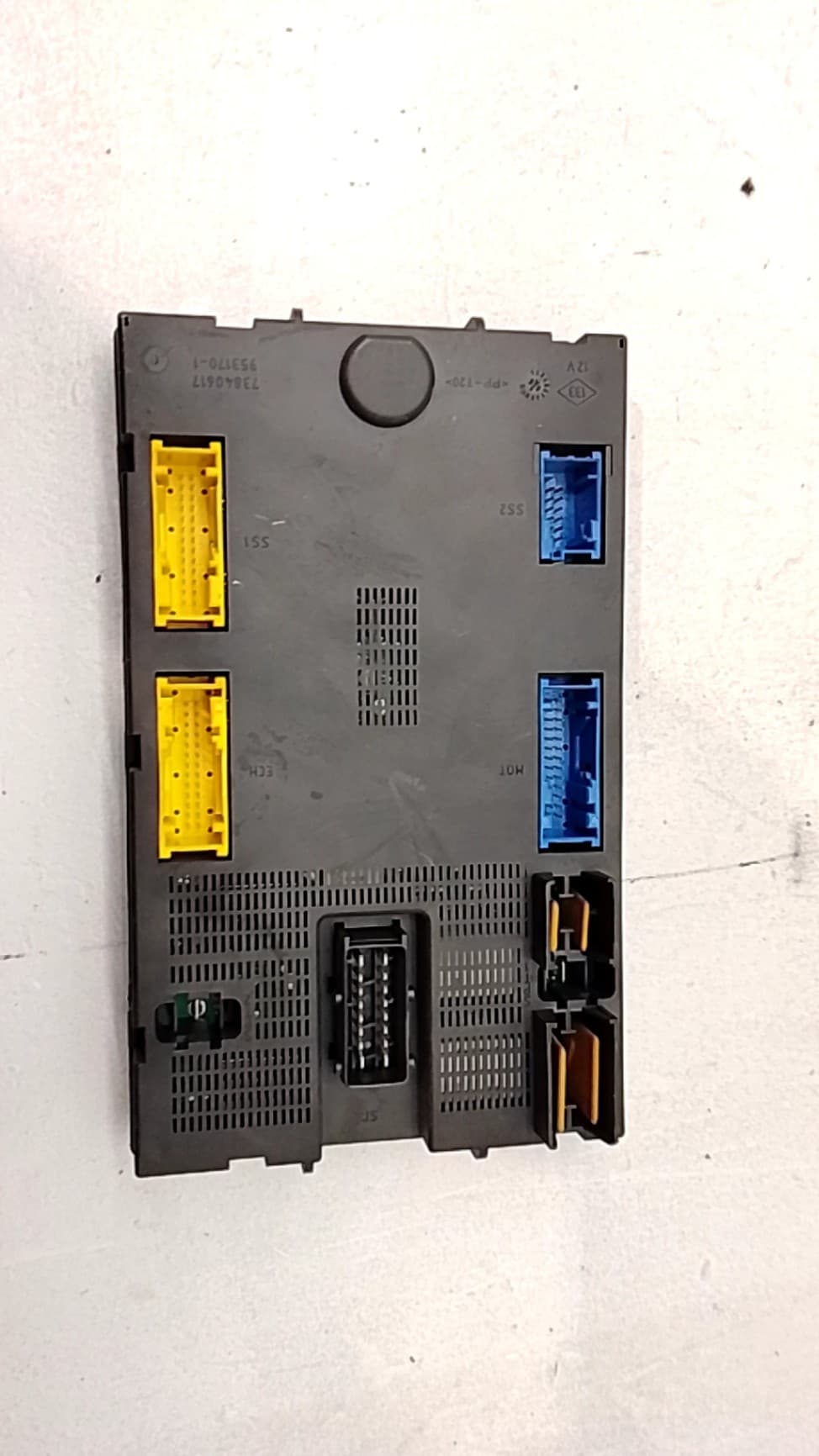 Caja fusibles RENAULT ESPACE III (JE0_)