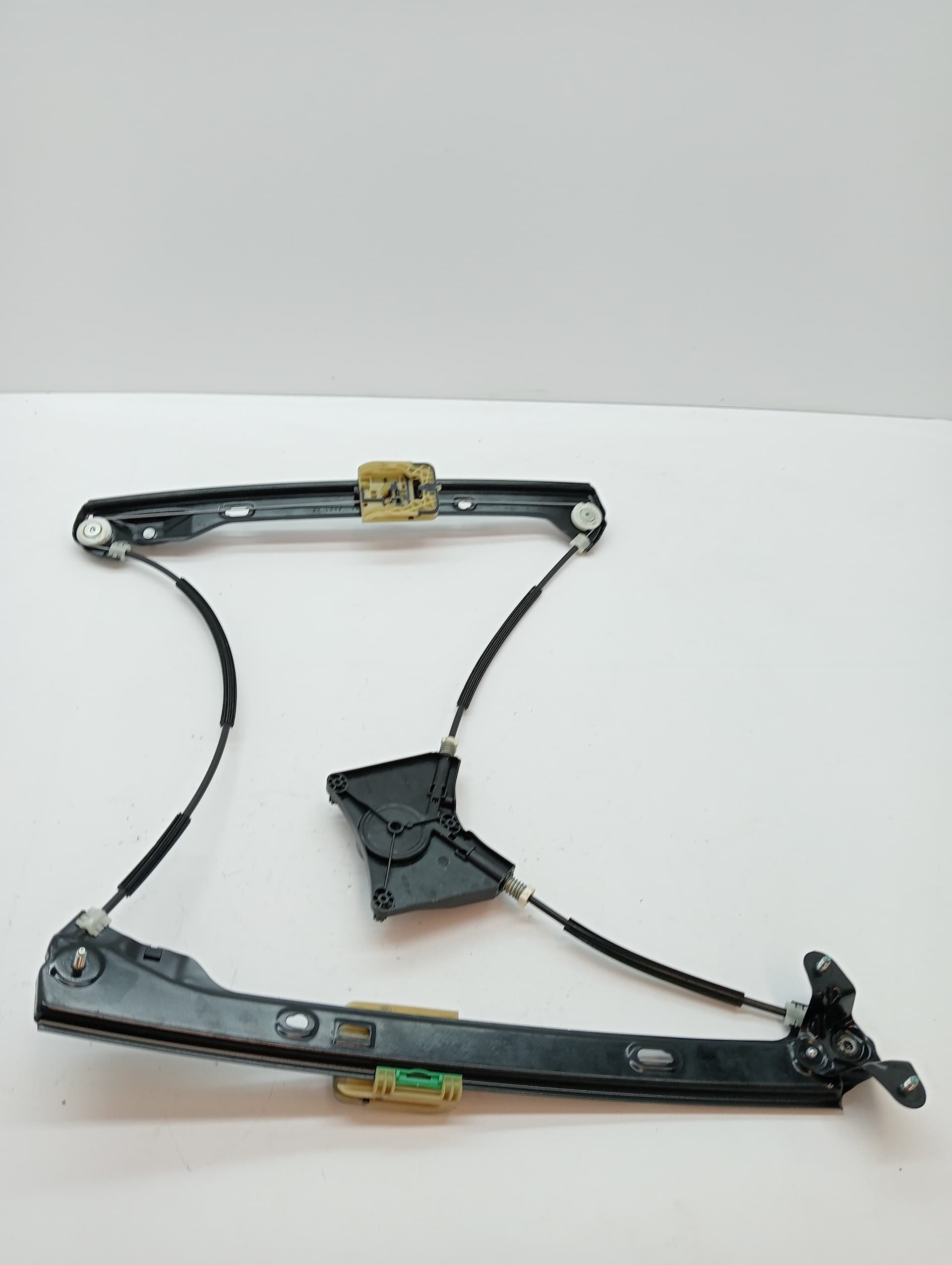 Elevalunas delantero derecho VOLKSWAGEN POLO 2
