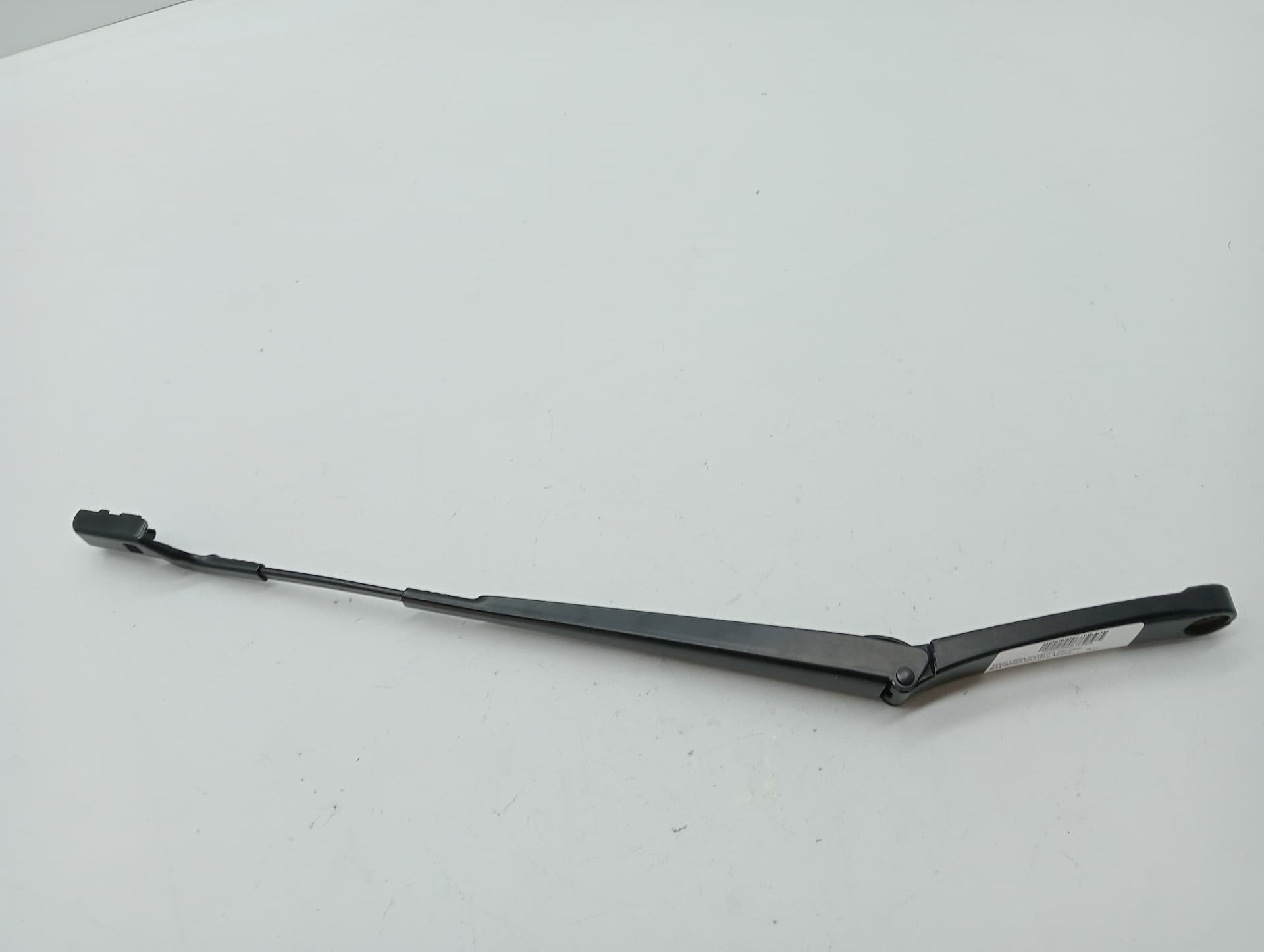 Brazo limpia delantero izquierdo VOLKSWAGEN POLO