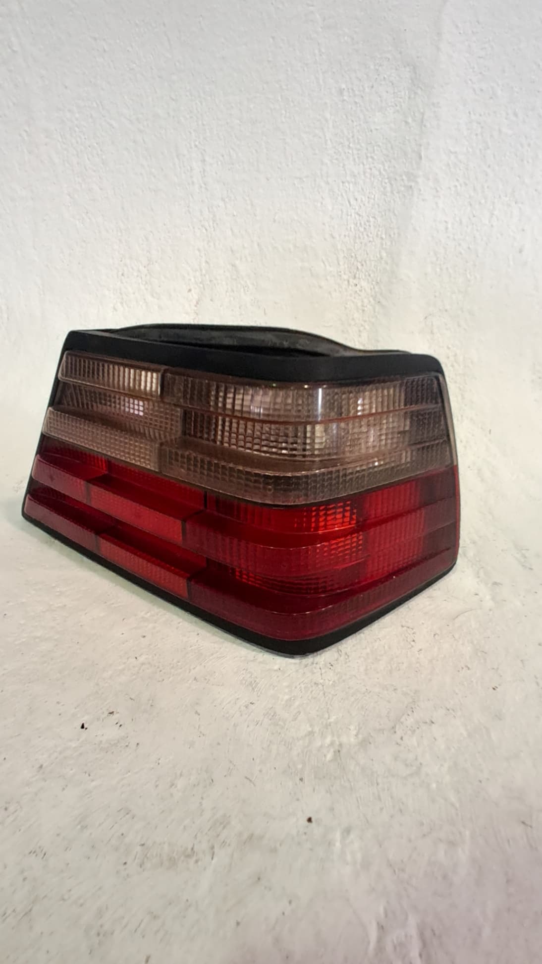 Piloto trasero derecho MERCEDES-BENZ CLASE E (W124) COUPE/CABRIO