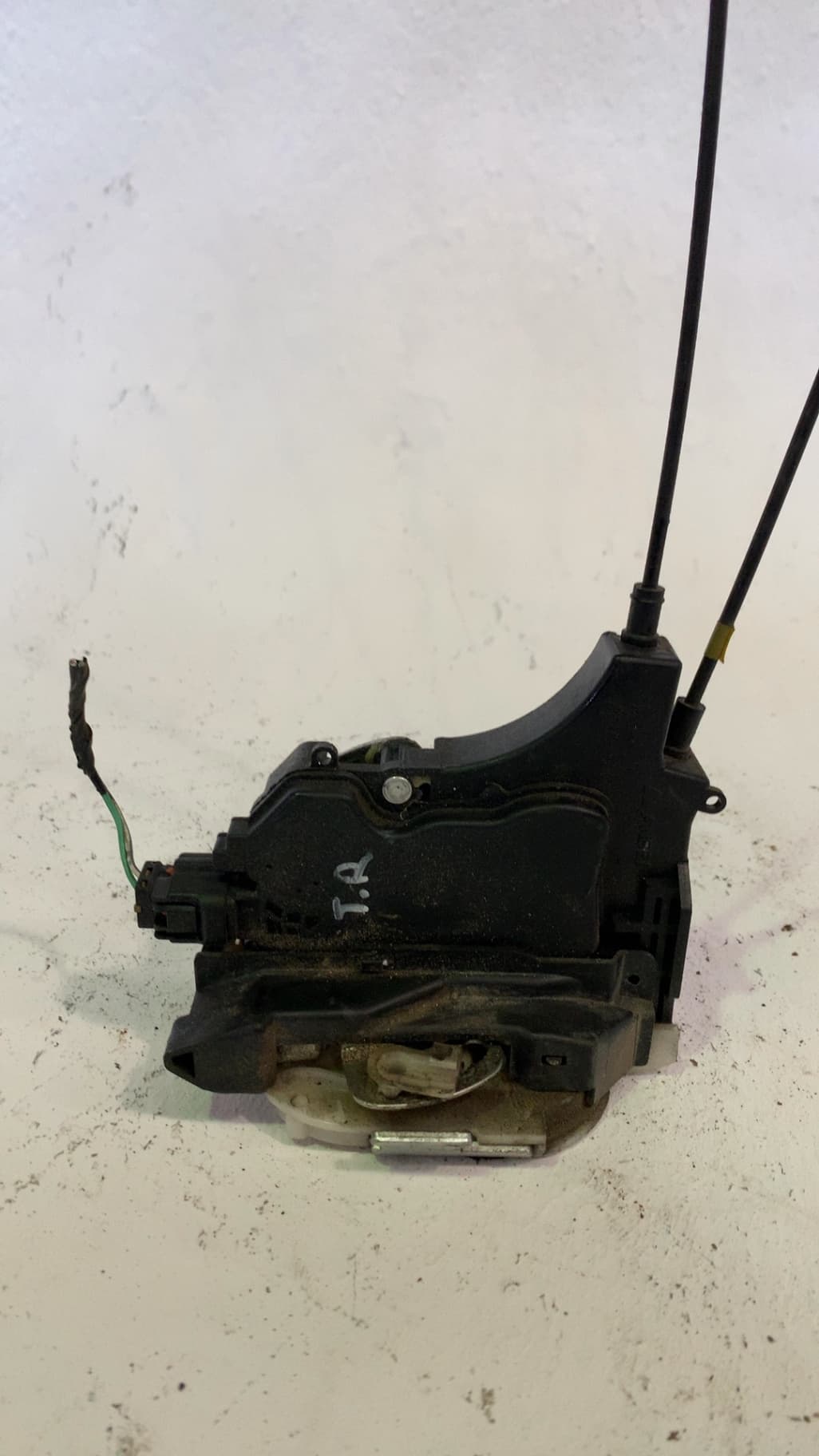 Cerradura puerta trasera derecha MITSUBISHI OUTLANDER II (CW_W) 3