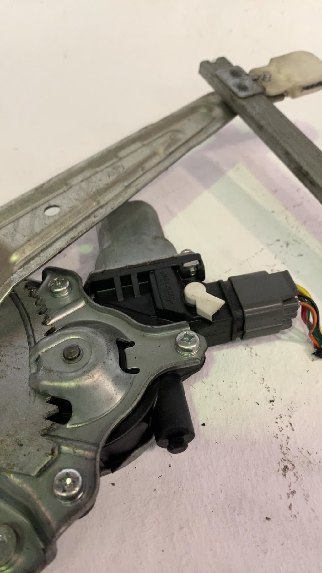 Motor elevalunas trasero derecho MITSUBISHI OUTLANDER II (CW_W) 2