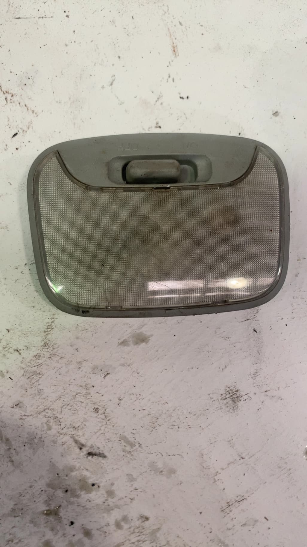 Luz interior MITSUBISHI OUTLANDER II (CW_W)