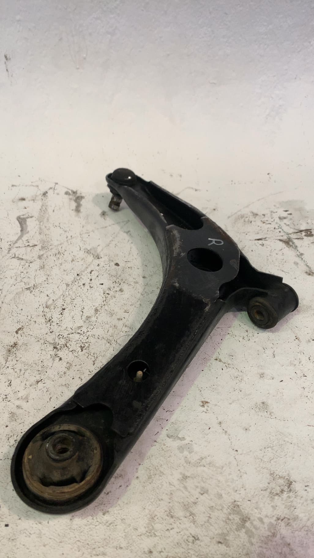 Brazo suspension inferior delantero derecho MITSUBISHI OUTLANDER II (CW_W) 2