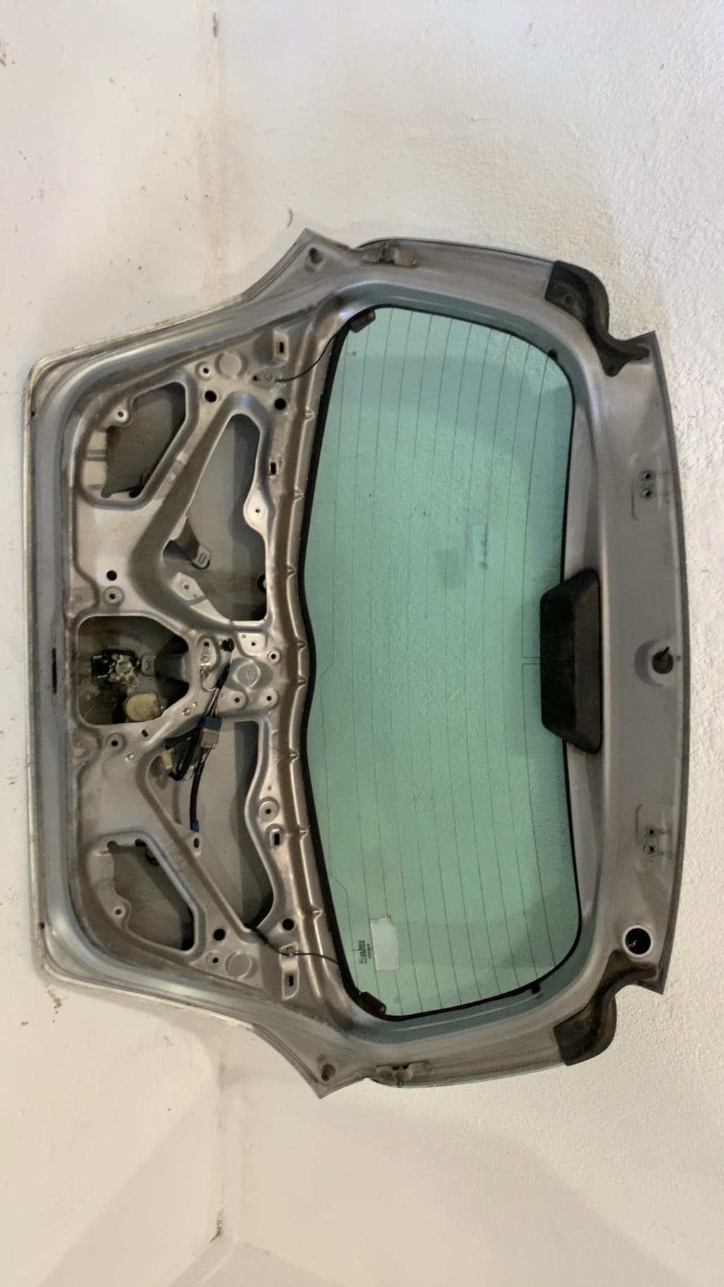 Porton trasero TOYOTA YARIS 2