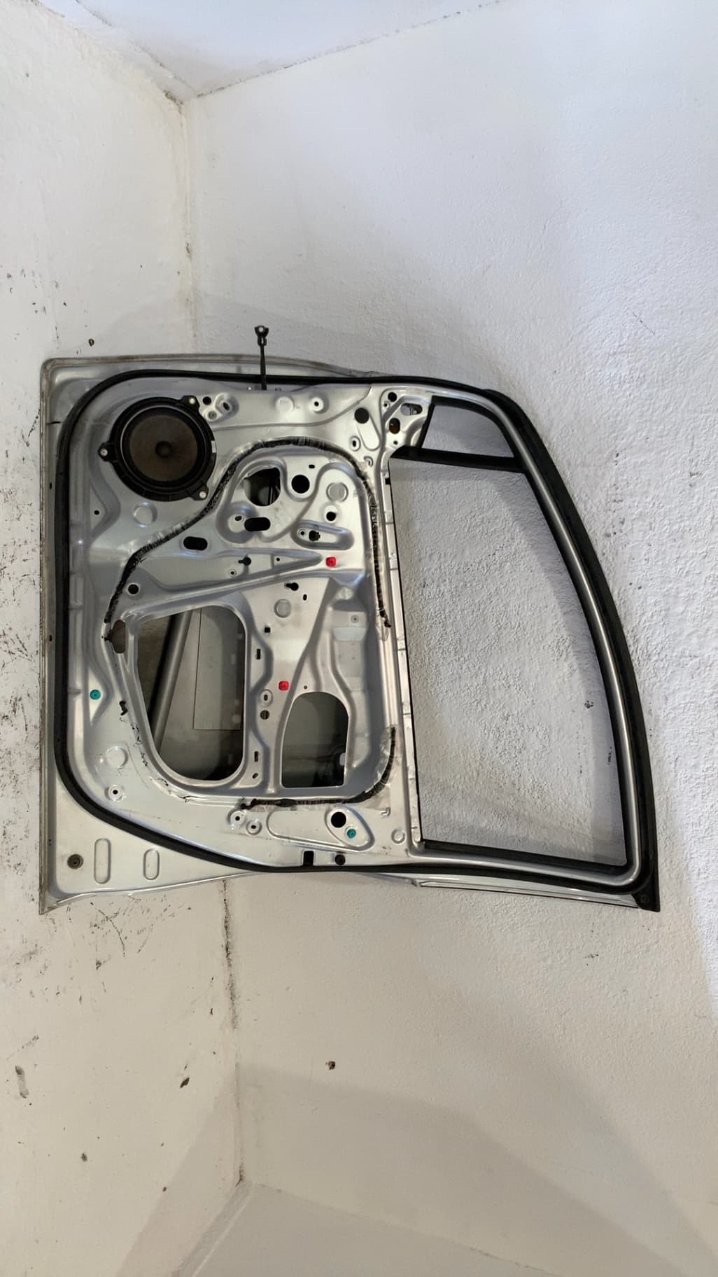 Puerta delantera derecha TOYOTA YARIS 2
