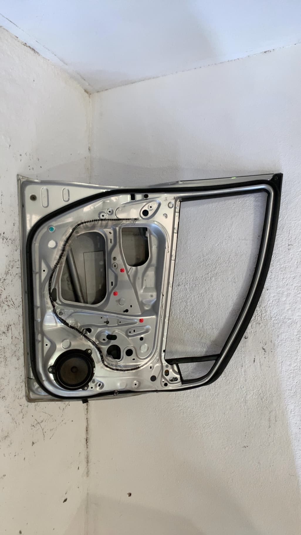 Puerta delantera izquierda TOYOTA YARIS 2
