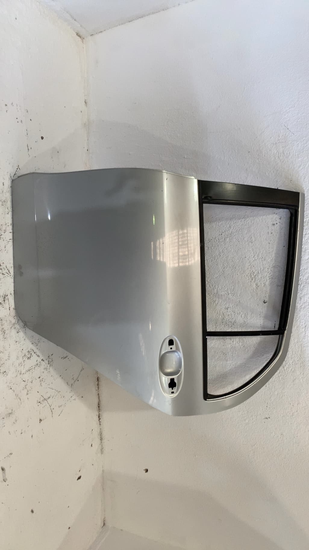 Puerta trasera izquierda TOYOTA YARIS