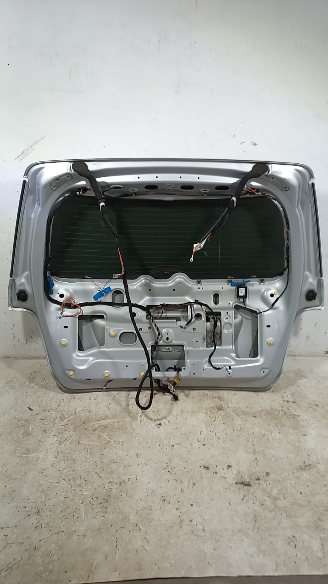 Porton trasero MERCEDES-BENZ CLASE M (W164) 2
