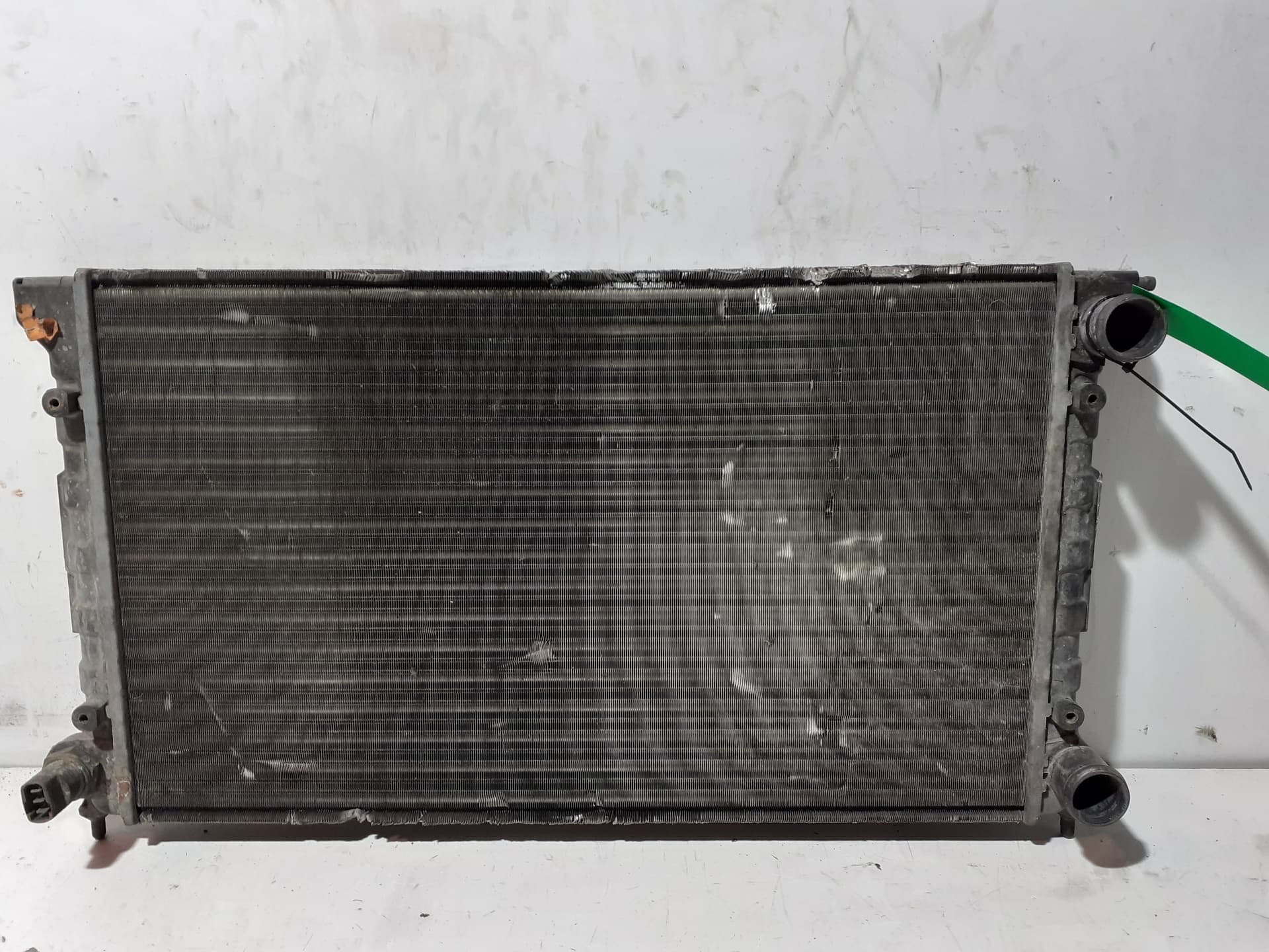 Radiador agua VOLKSWAGEN GOLF III BERLINA (1H1)