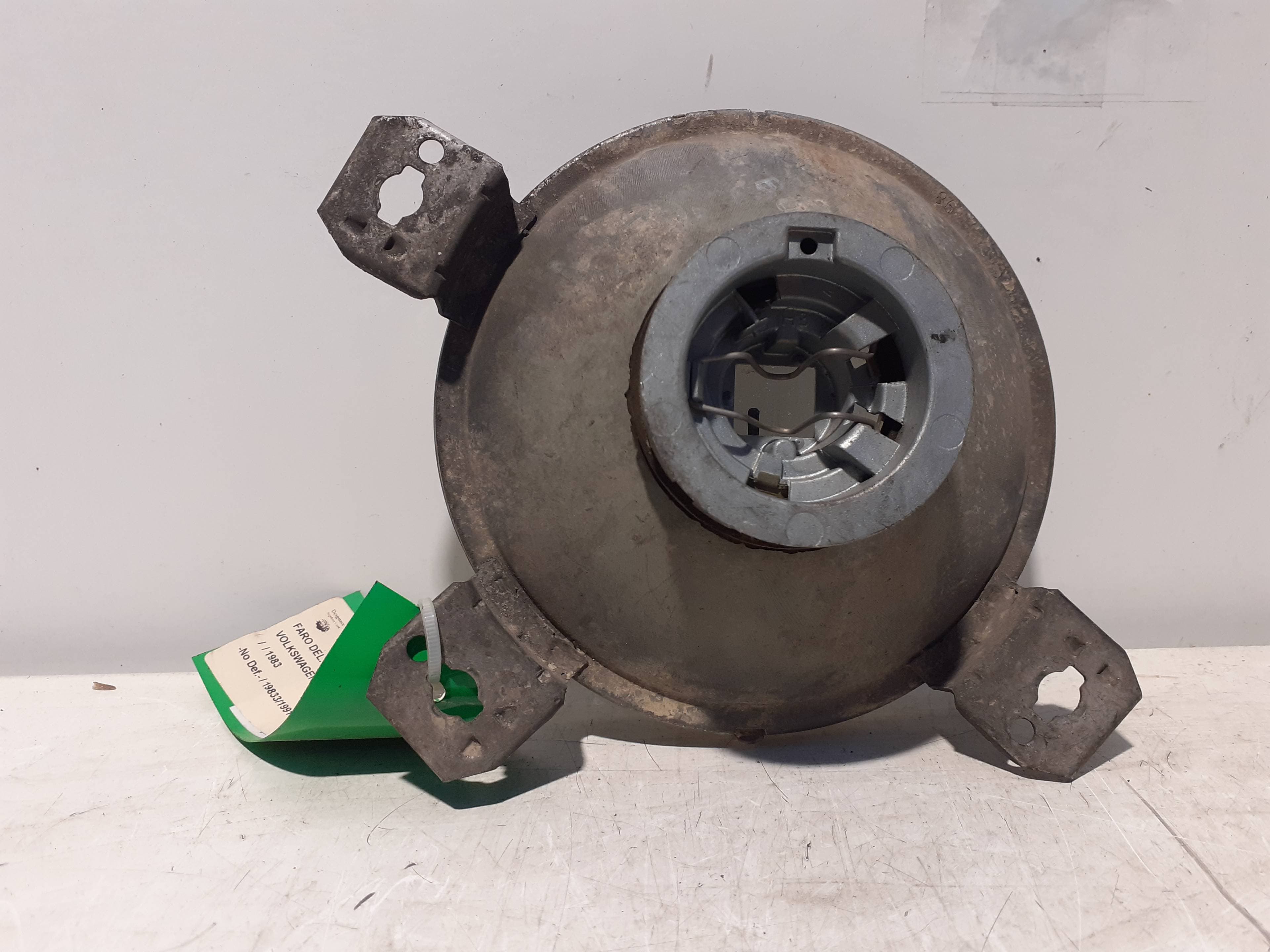 Faro izquierdo VOLKSWAGEN GOLF III BERLINA (1H1) 4