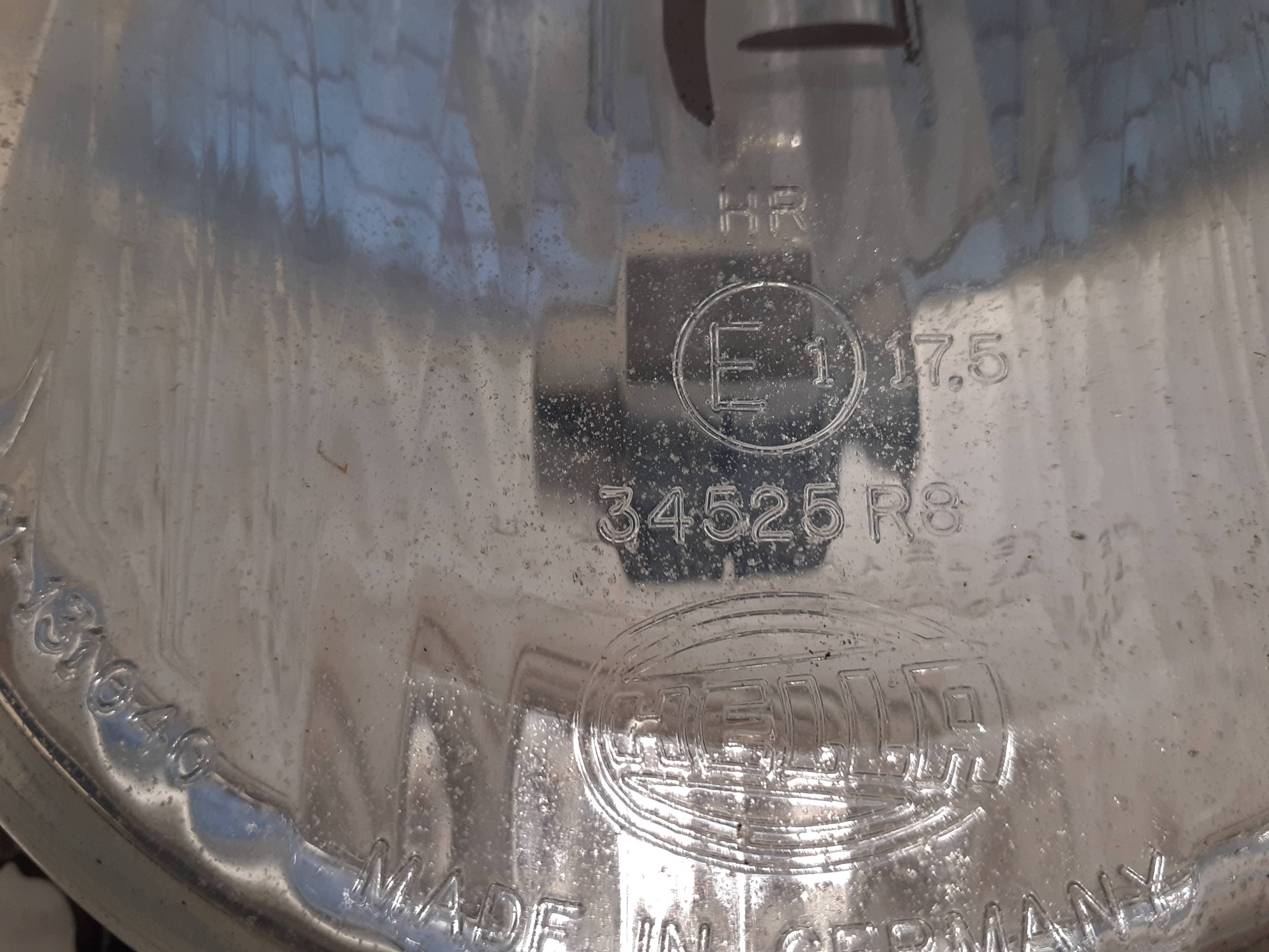 Faro izquierdo VOLKSWAGEN GOLF III BERLINA (1H1) 2