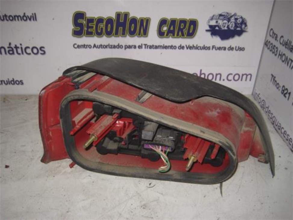 Piloto trasero derecho PEUGEOT 106 (S1) 2