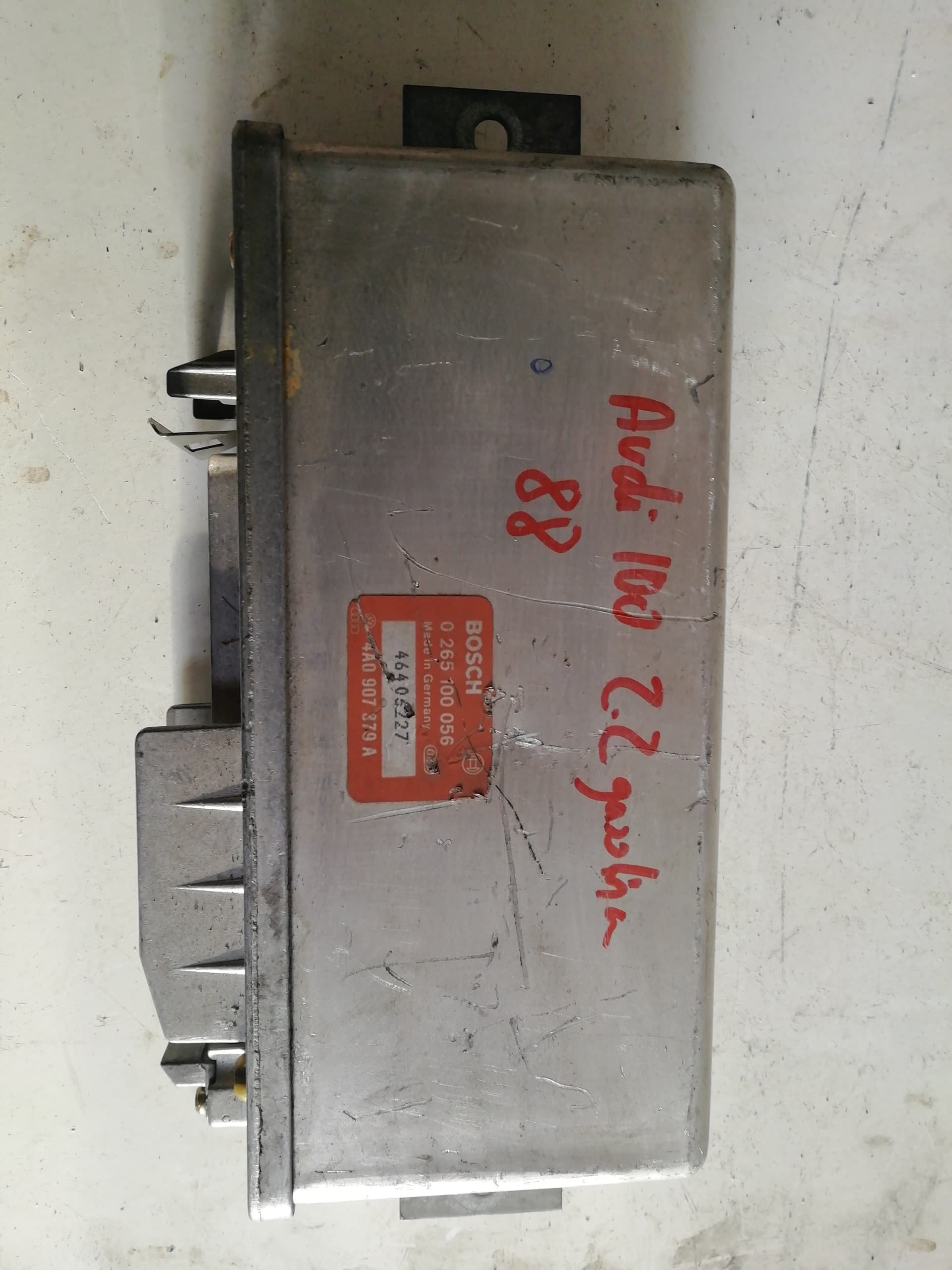 Centralita motor uce AUDI 100 AVANT (C4)