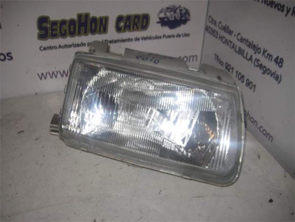Faro derecho VOLKSWAGEN POLO BERLINA (6N1)