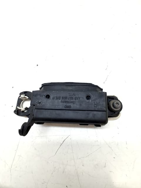 Maneta exterior delantera derecha AUDI 80 B4 SEDÁN (8C2) 2
