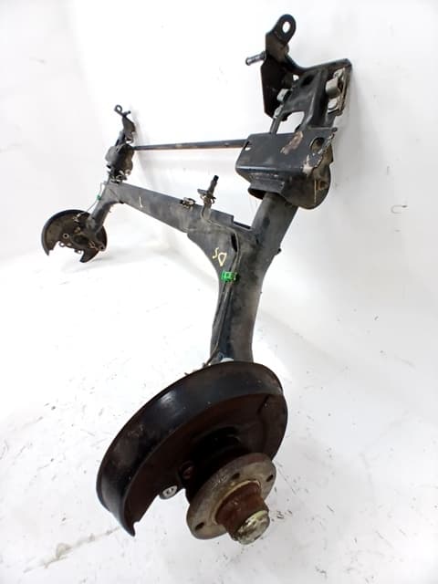 Puente trasero AUDI 80 B4 SEDÁN (8C2) 3