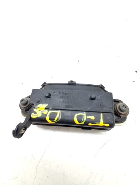 Maneta exterior trasera derecha AUDI 80 B4 SEDÁN (8C2) 2