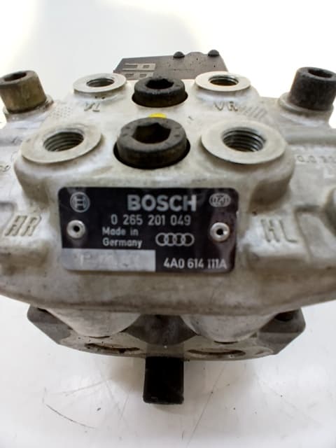 Abs AUDI 80 B4 SEDÁN (8C2) 2