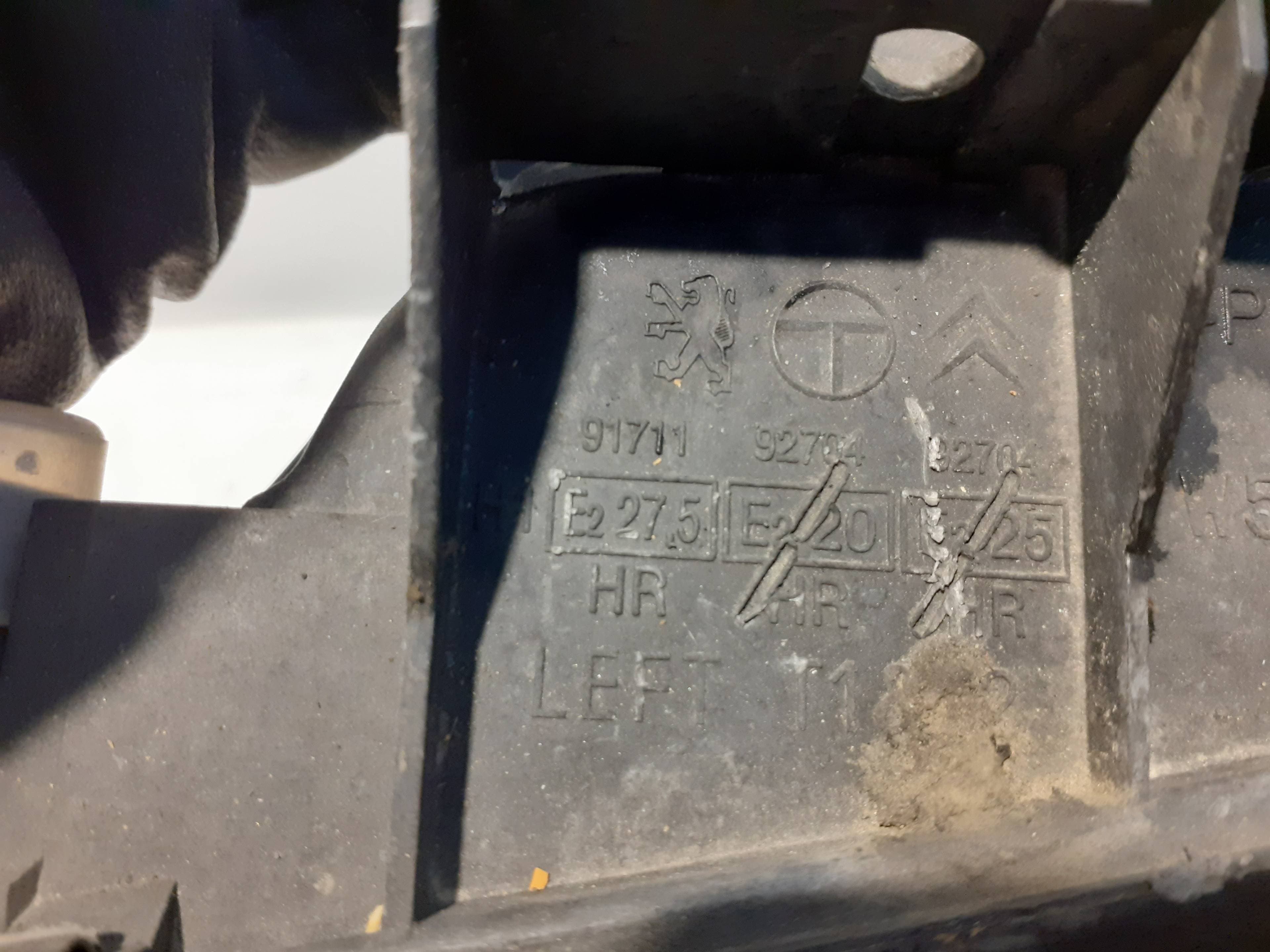 Faro izquierdo CITROEN XANTIA BERLINA 3