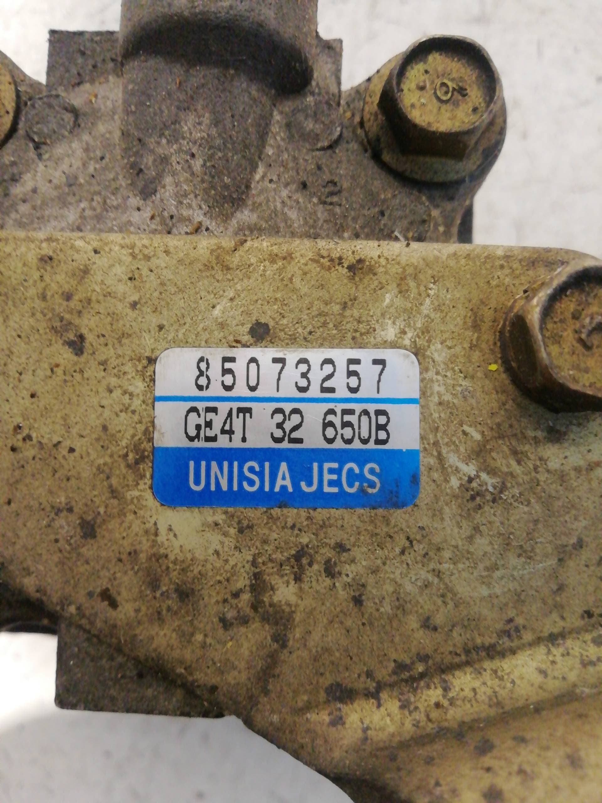 Bomba direccion MAZDA 626 BERLINA (GF)