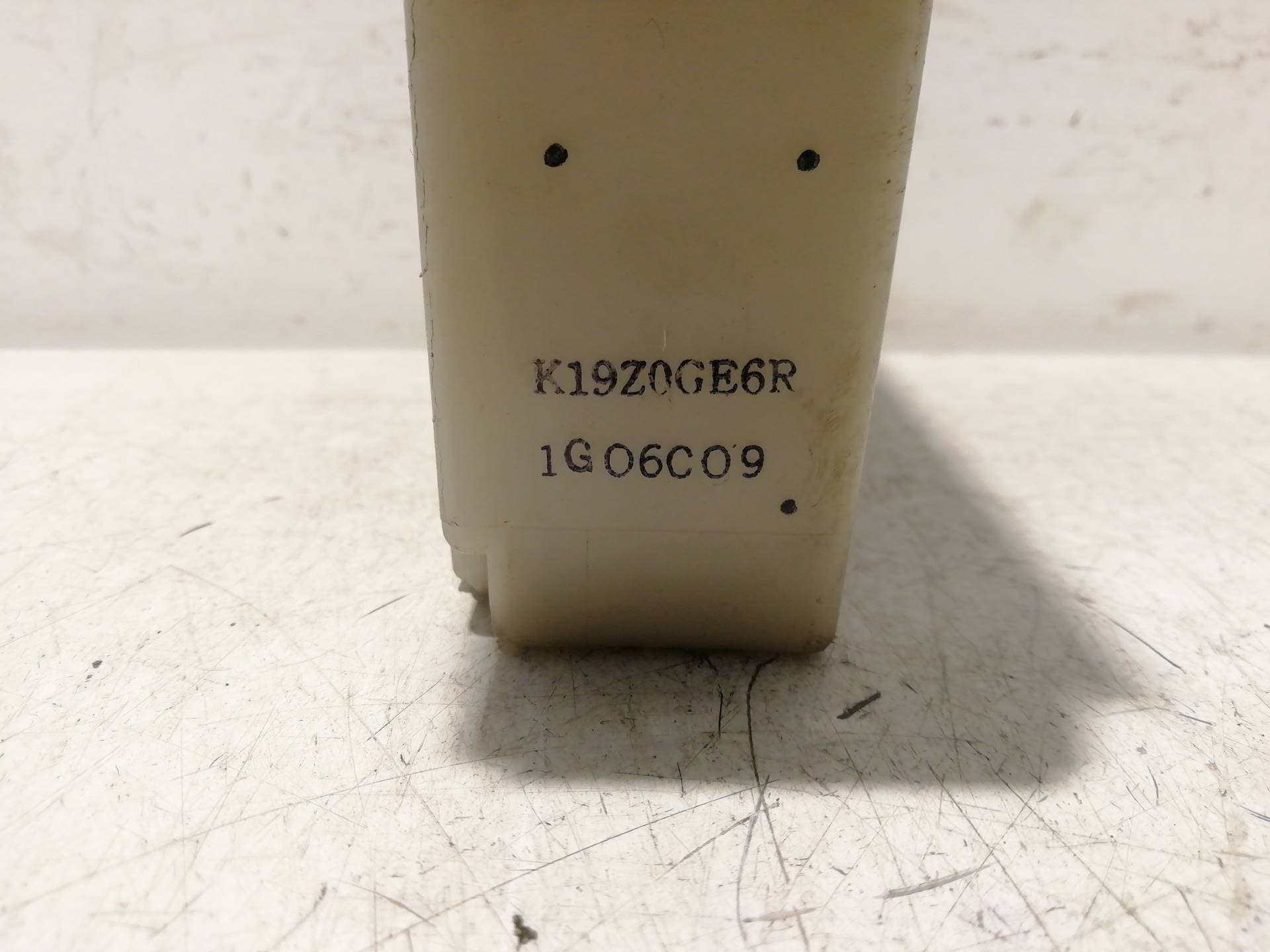 Recambio MAZDA 626 BERLINA (GF) ref. K19Z0GE6R 2