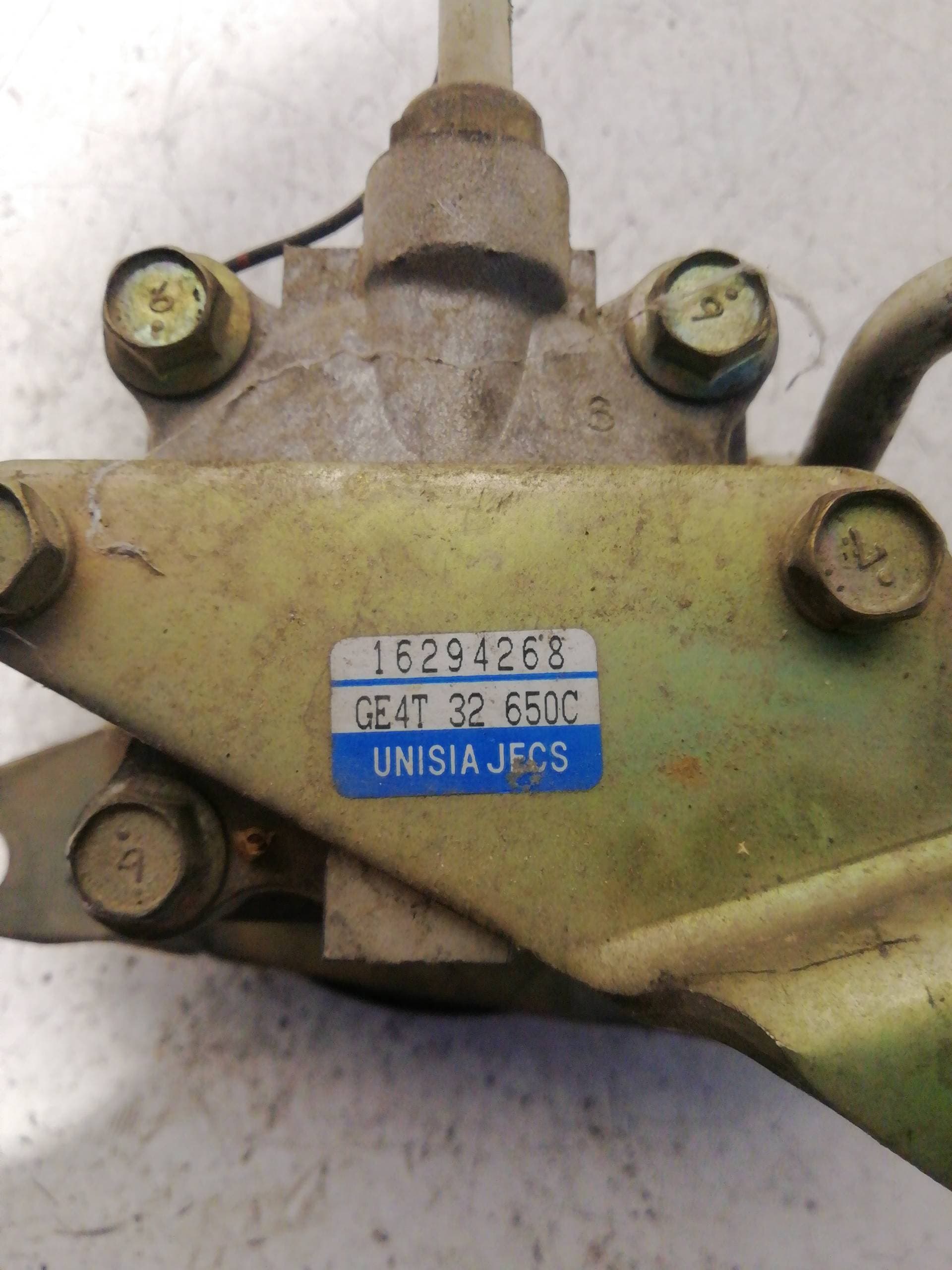 Bomba direccion MAZDA 626 BERLINA (GF)