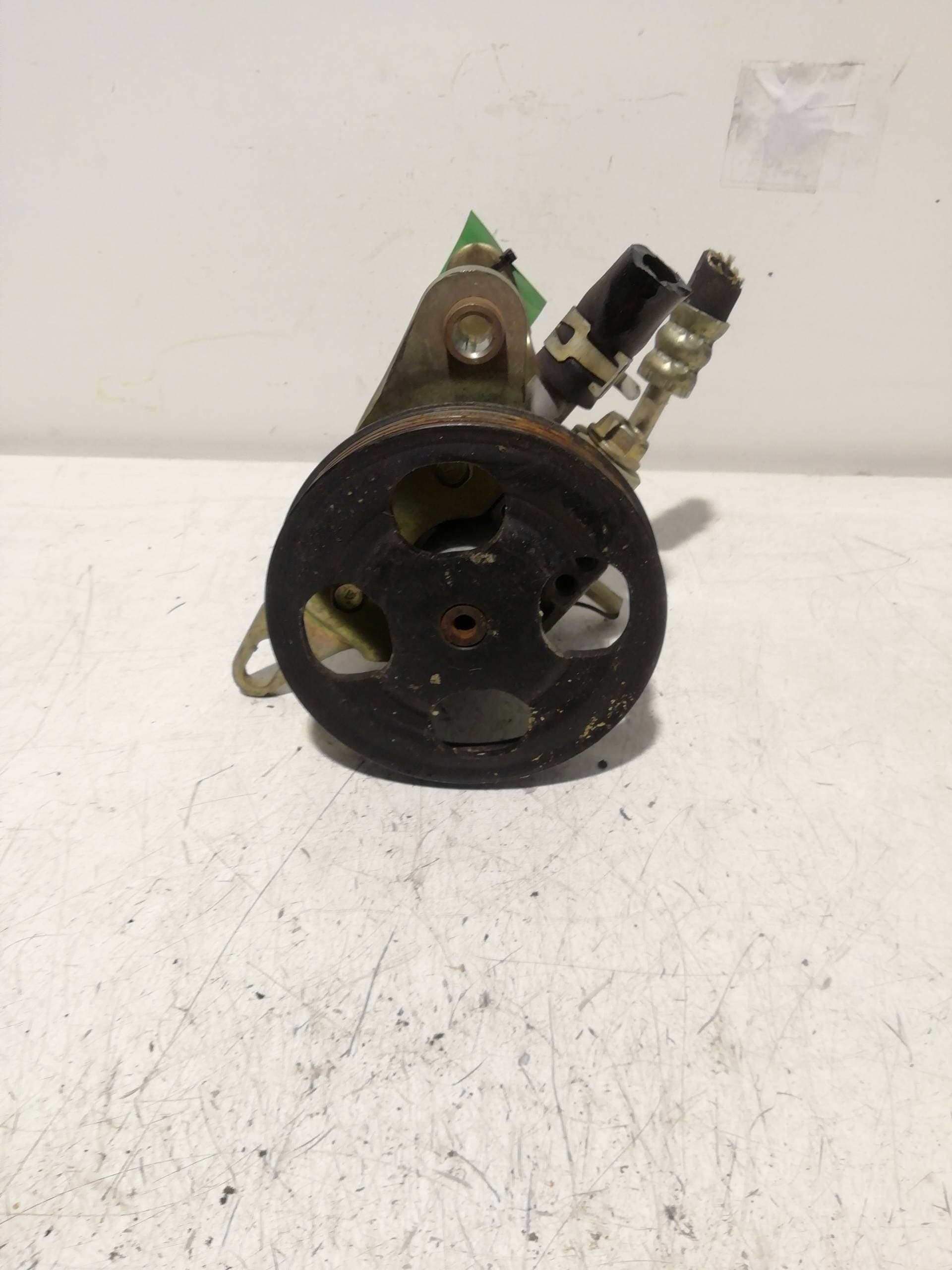 Bomba direccion MAZDA 626 BERLINA (GF) 2