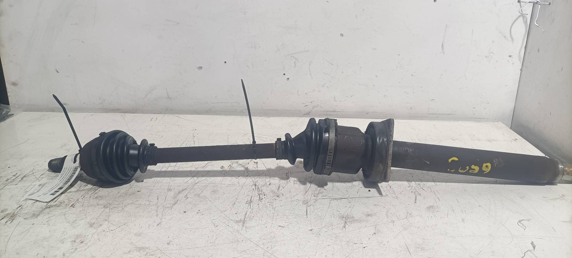 Transmision delantera derecha FORD FIESTA BERLINA