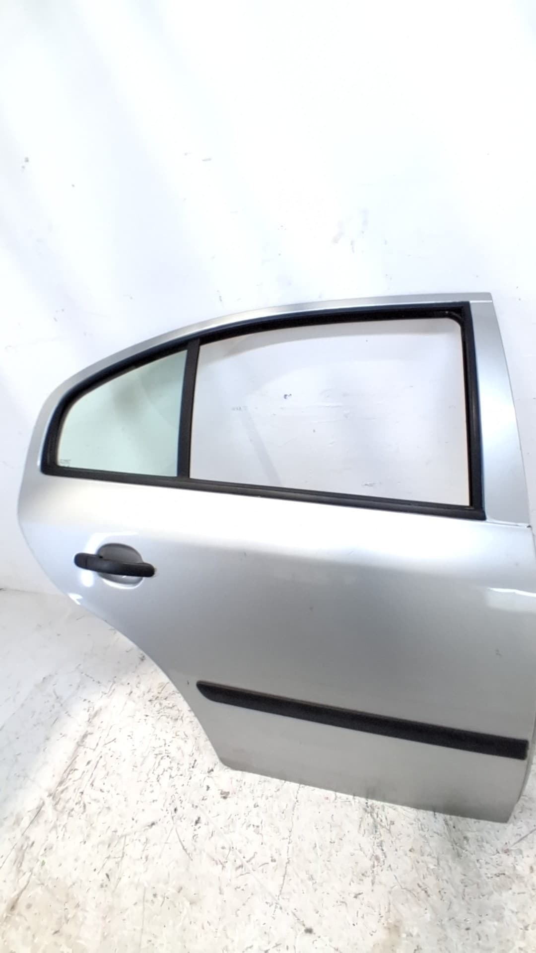 Puerta trasera derecha SKODA OCTAVIA BERLINA (1U2)